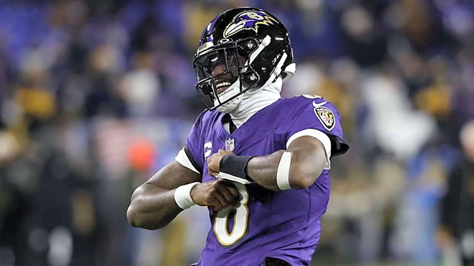 Ravens' Lamar Jackson Sends Signed Jersey to Injured NBA Star