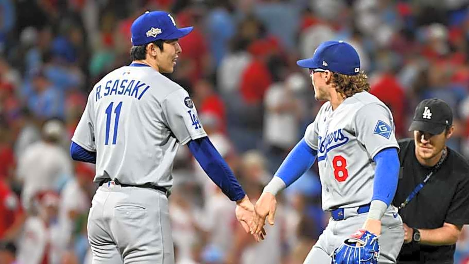 Dodgers Notes: LA Steals Game 2, Miguel Rojas Injury Update, Dave Roberts Talks Questionable Decision