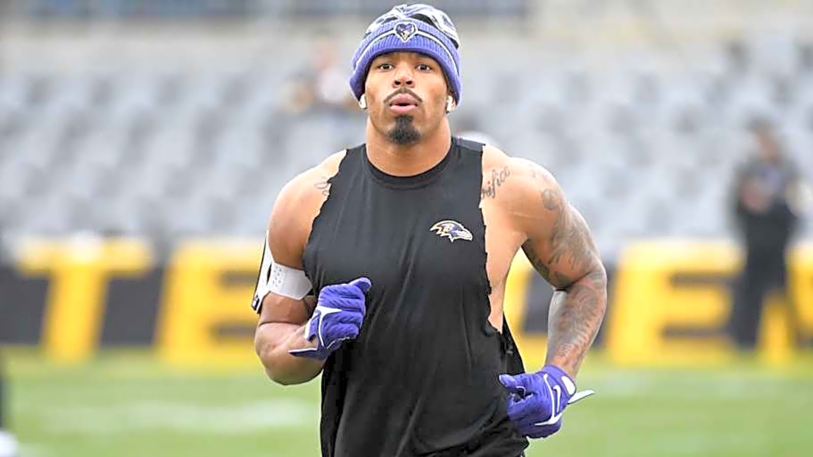 Former Ravens Starter Signs With Division Rival