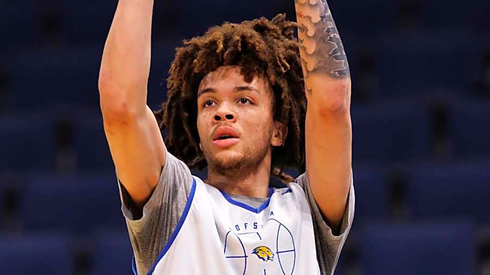 Oregon Basketball Hosts Standout Transfer Portal Target
