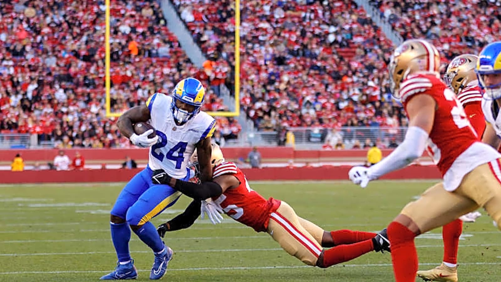Amidst Brian Robinson trade rumors, Bears holding running back tryouts