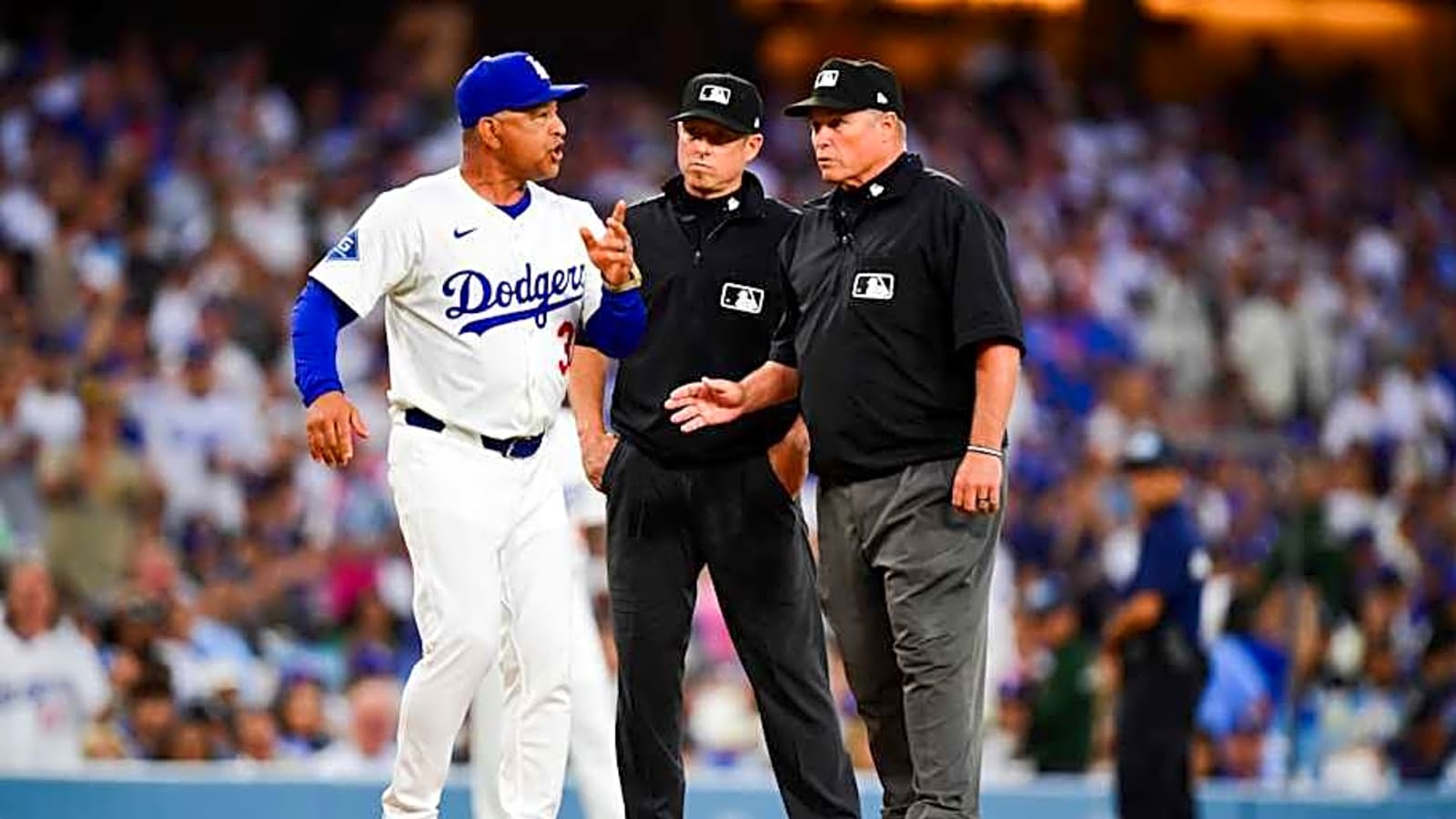 Longtime Analyst Says Dodgers&#39; Dave Roberts Should Be Suspended for a Month