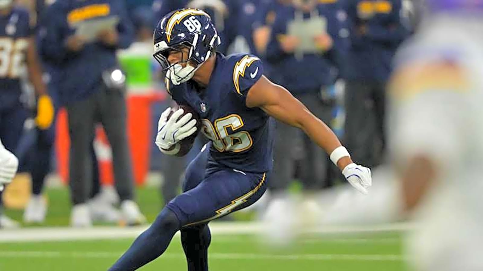 Chargers' Oronde Gadsden better than Bears' Top 10 rookie; Antonio Gates 2.0?