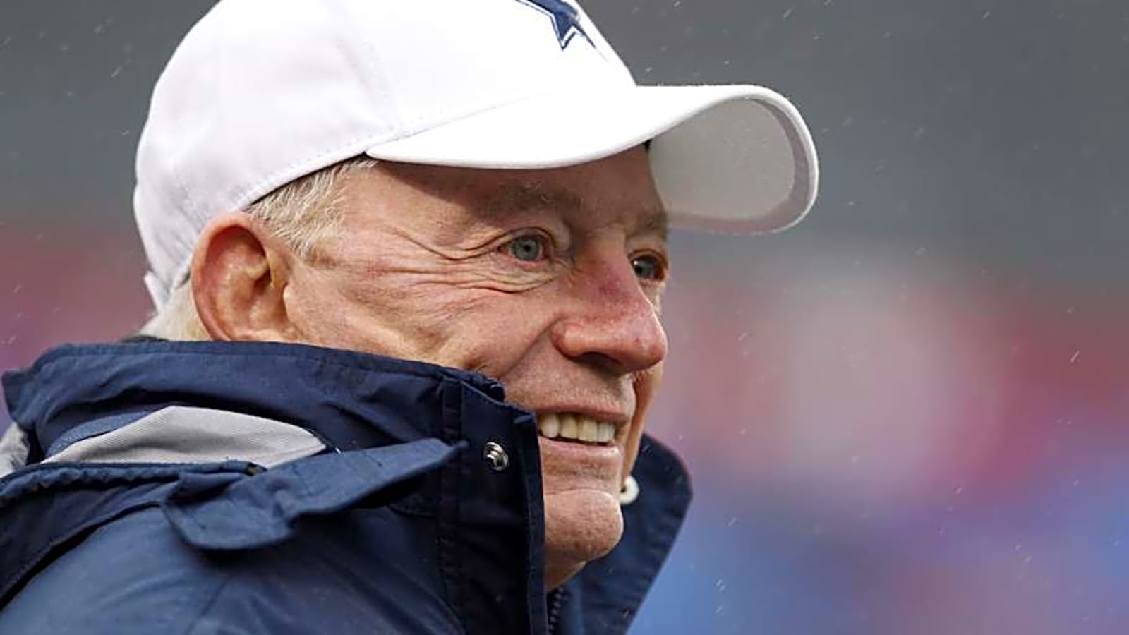 Jerry Jones roasts Bills to distract from Cowboys Super Bowl drought