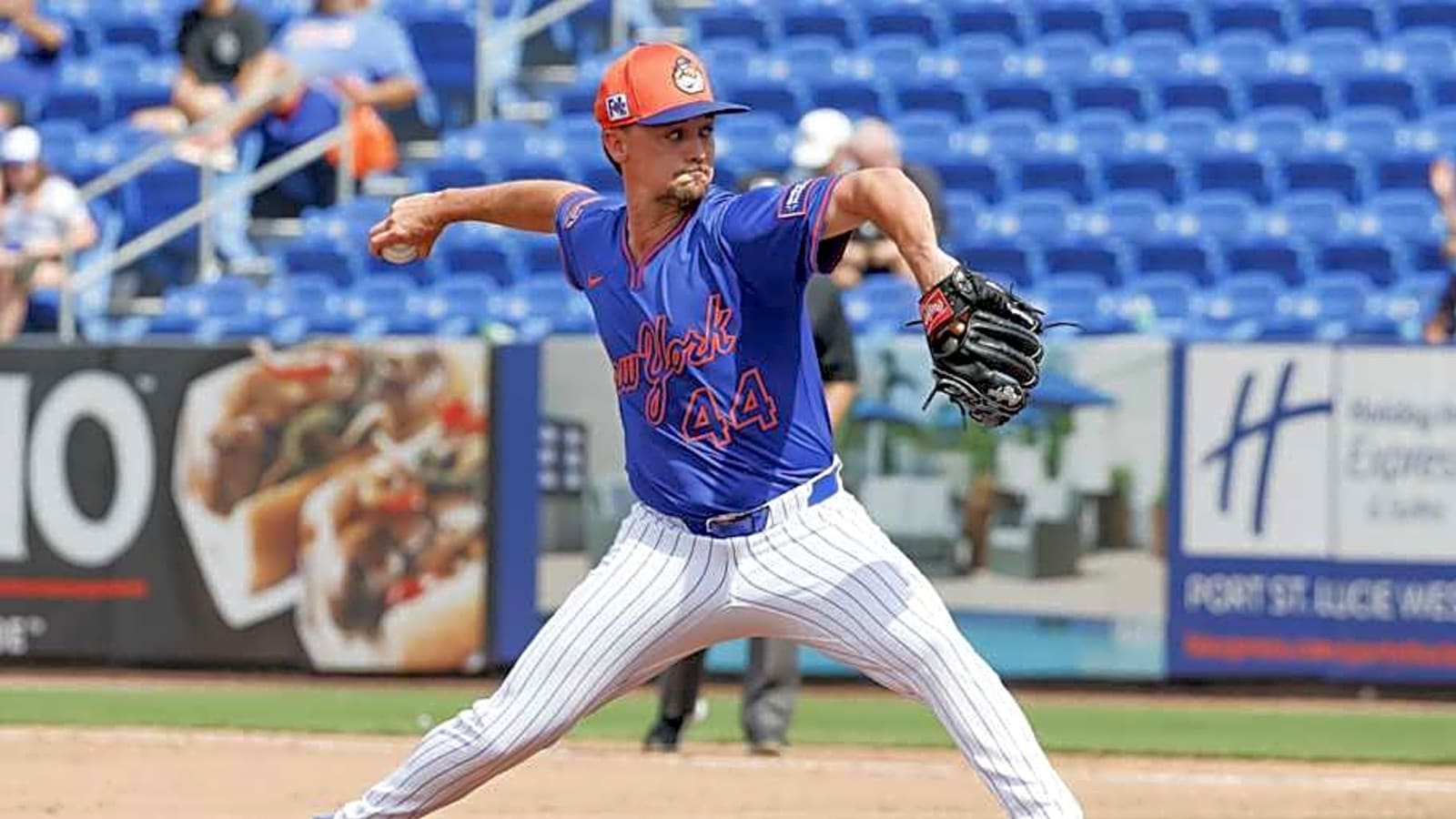 Mets call up Austin Warren, option Jonathan Pintaro to Triple-A