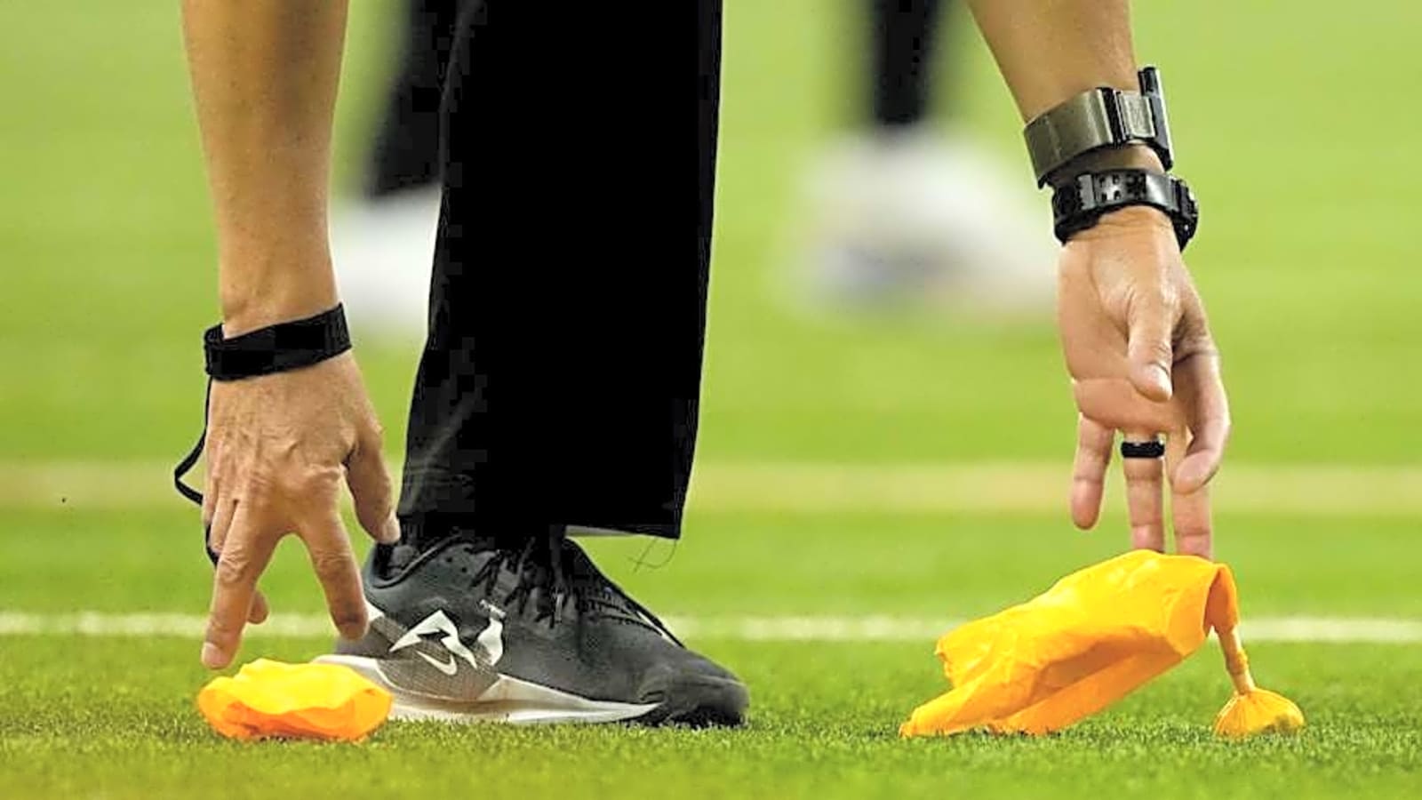 Reid Explains How He Deals With Chiefs&#39; Hated Penalties