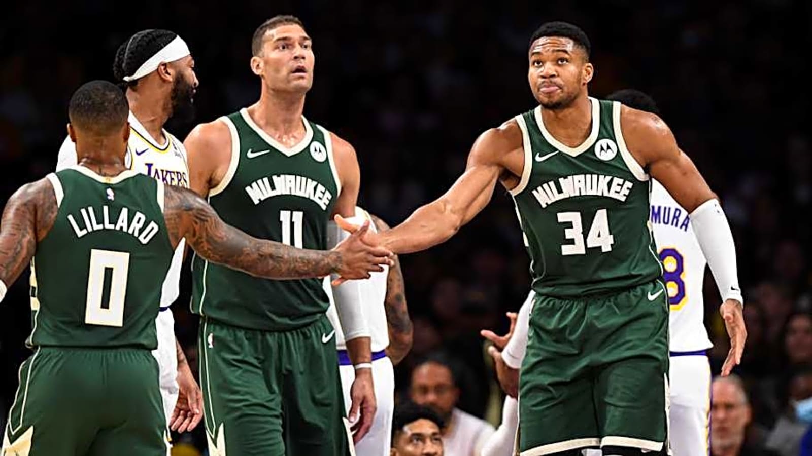 Lakers Reportedly Already &#39;Talked to&#39; Bucks Star