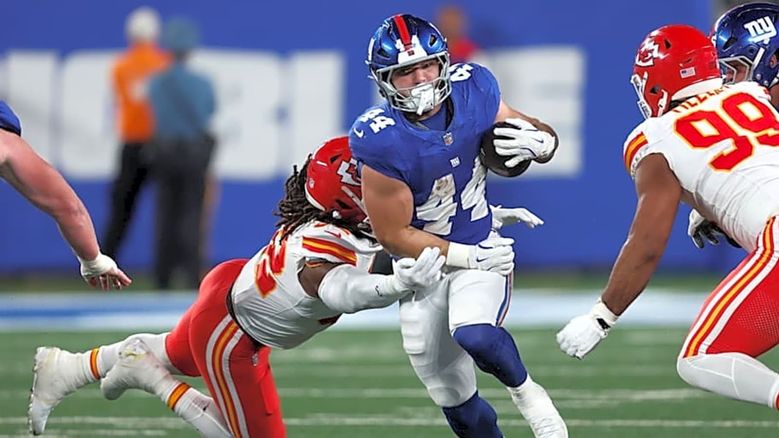 NY Giants Week 3 Offensive Player Review: A Little Good, a Lot Bad 