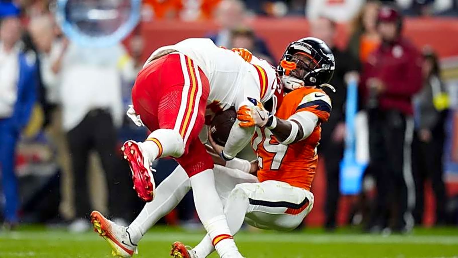 Mahomes Rues Late-Game Decisions in Brutal Chiefs Loss