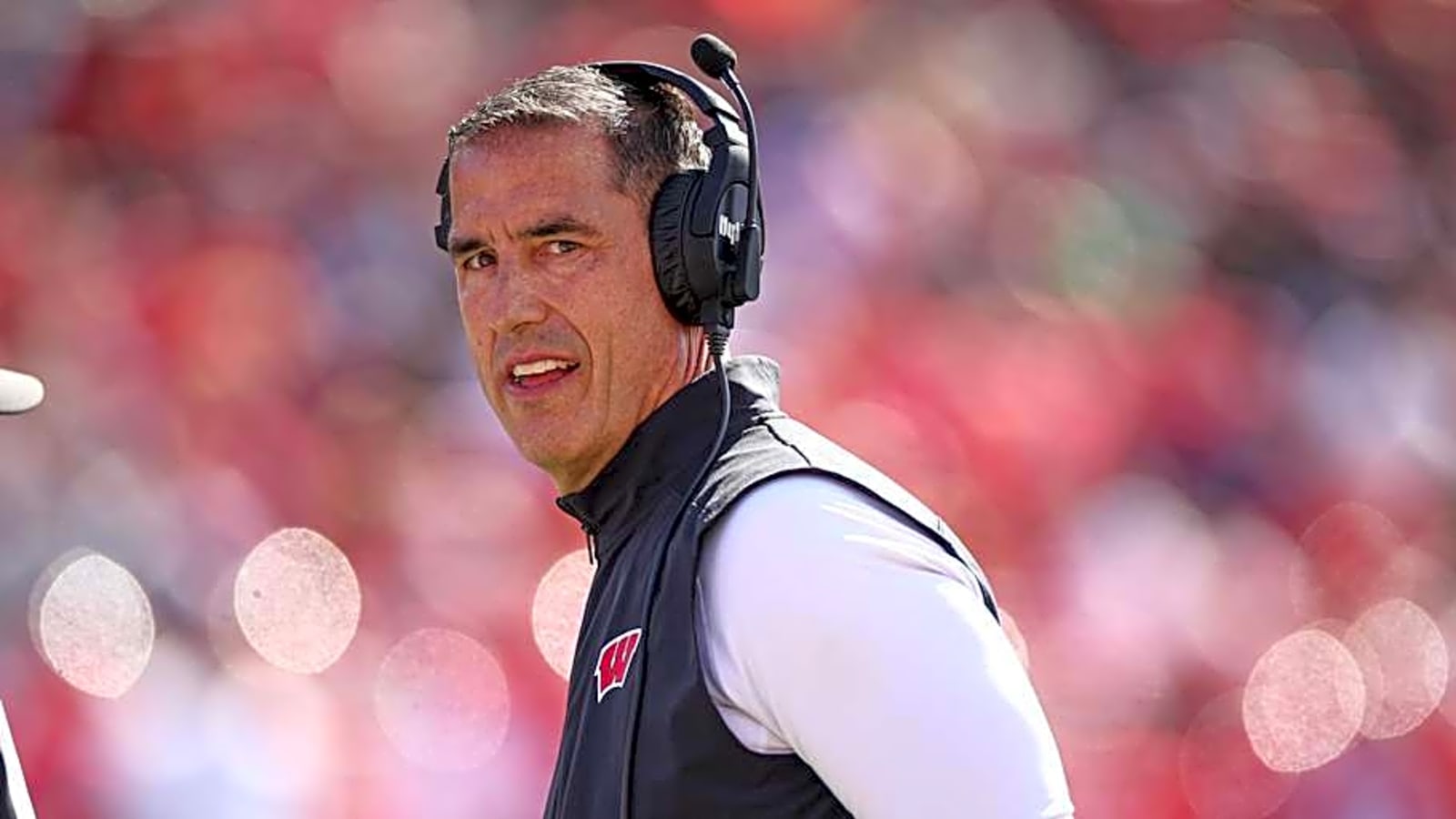 What is Wisconsin Badgers&#39; best-case scenario with difficult 2025 football schedule?