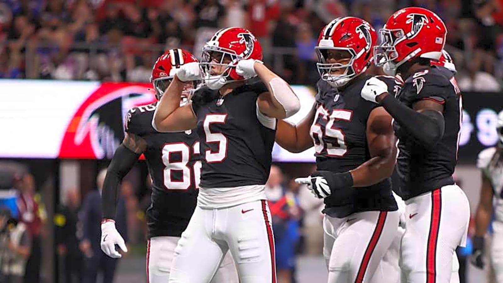 Atlanta Falcons Get Concerning Injury Surprise with Key Starter