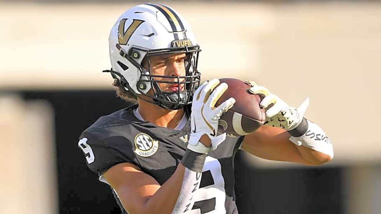 Finding Broncos: Scouting Vanderbilt TE Eli Stowers