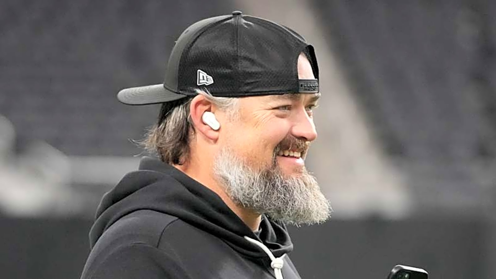 Subtle, Yet Notable Change Lends Clues to Kubiak's Coaching Staff