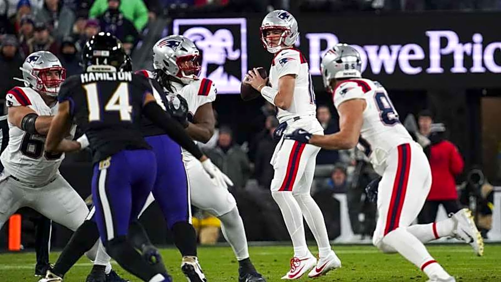 Fourth Quarter Success Fuels Patriots' Week 16 Win
