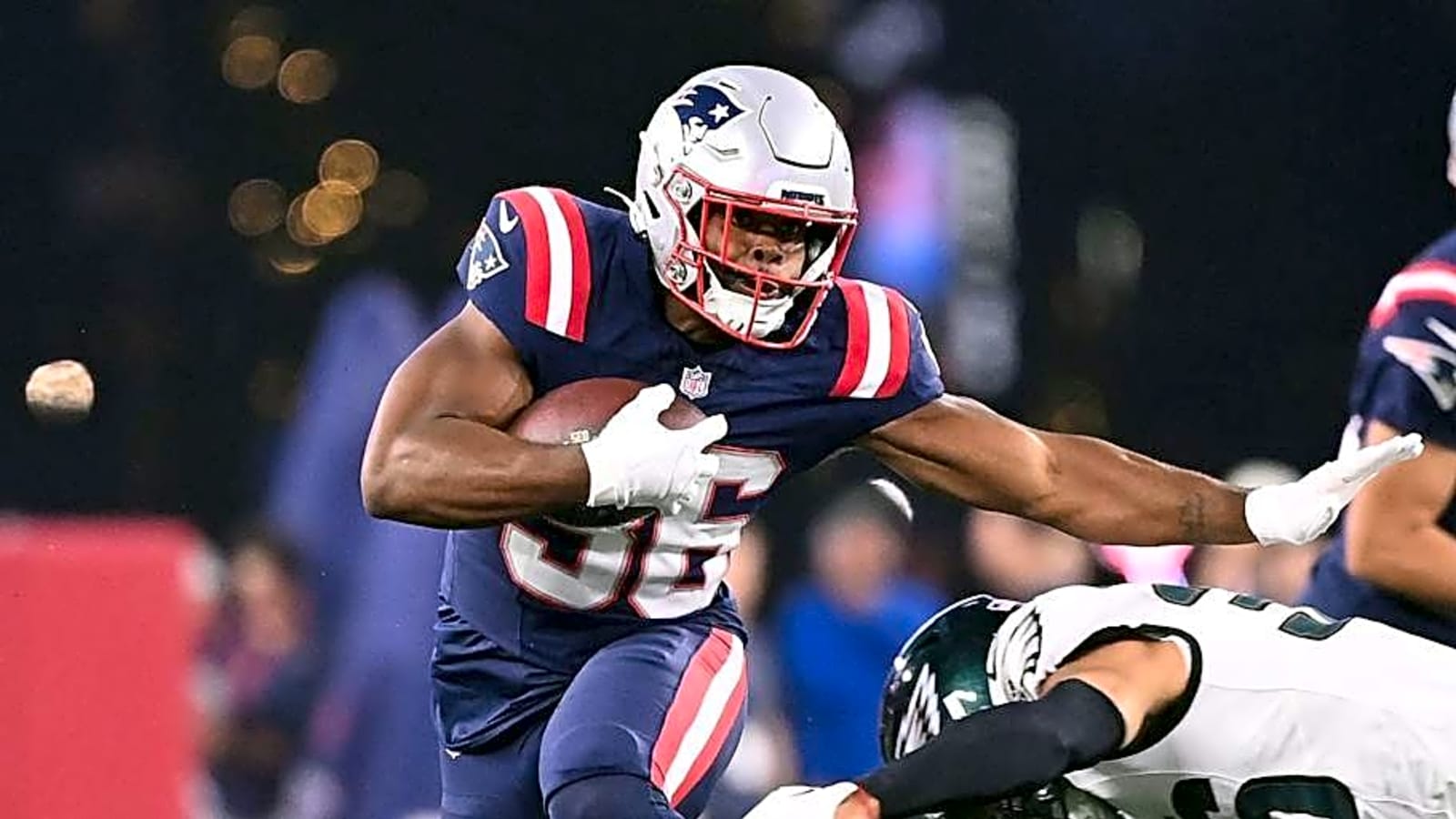 Jaguars Sign Two Former Patriots