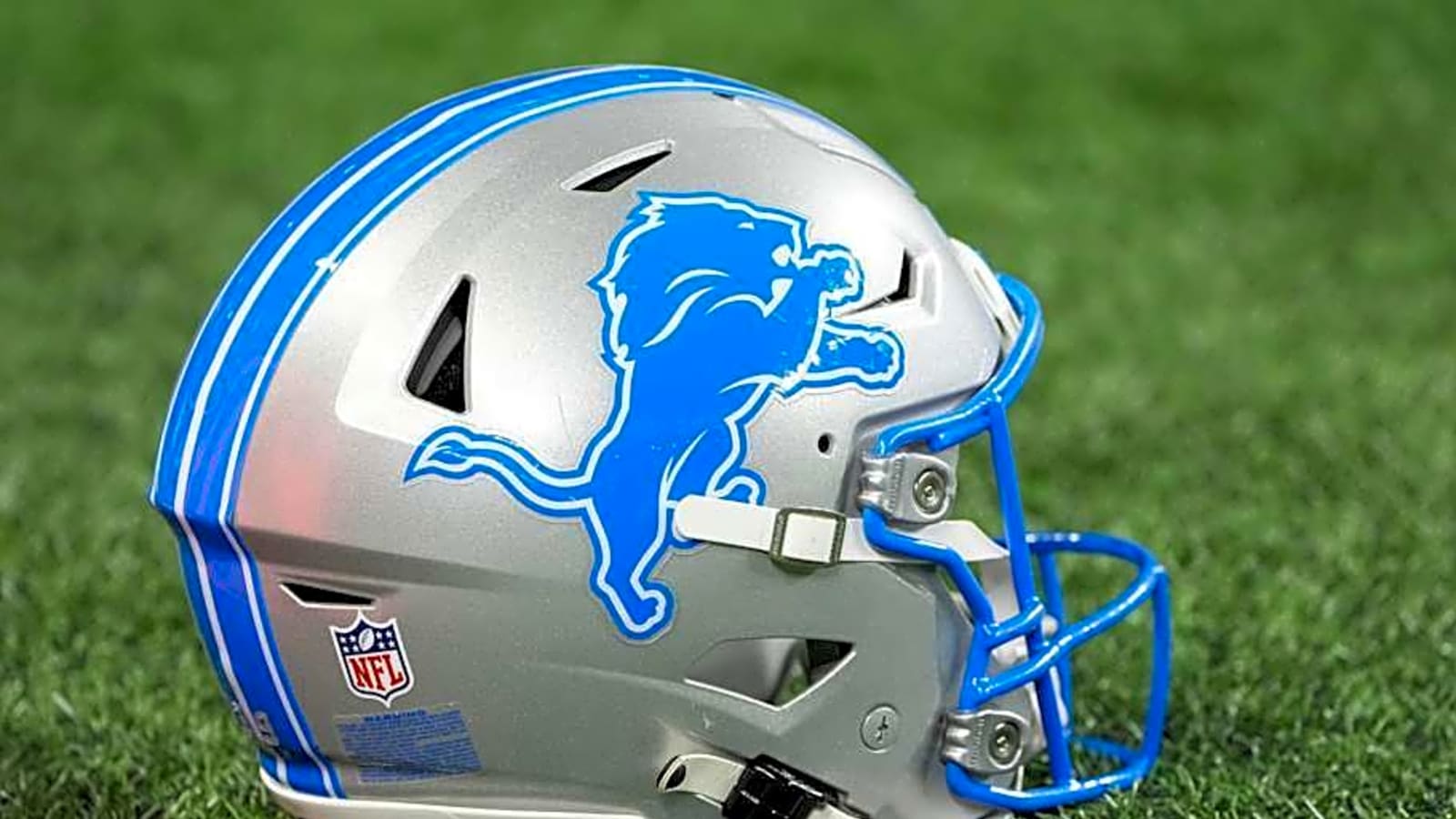 Jets Predicted to Poach 8-Year Veteran Edge Rusher From Lions