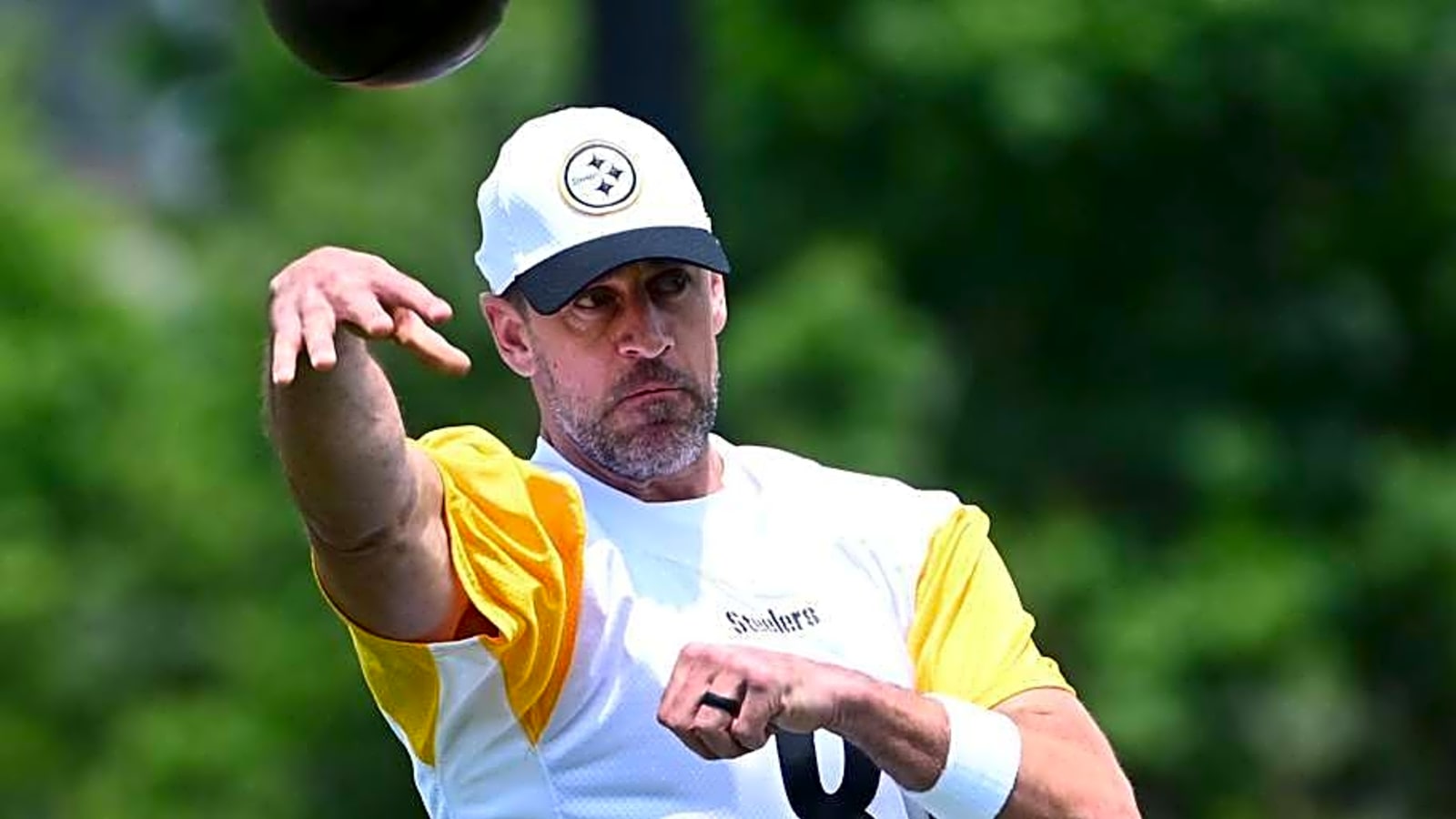 Aaron Rodgers Predicted To Struggle In 2025: &#39;Tom Brady Went Through It&#39;