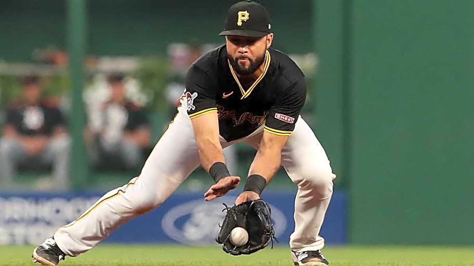 Former Pirates Infielder Gets Playoff Opportunity
