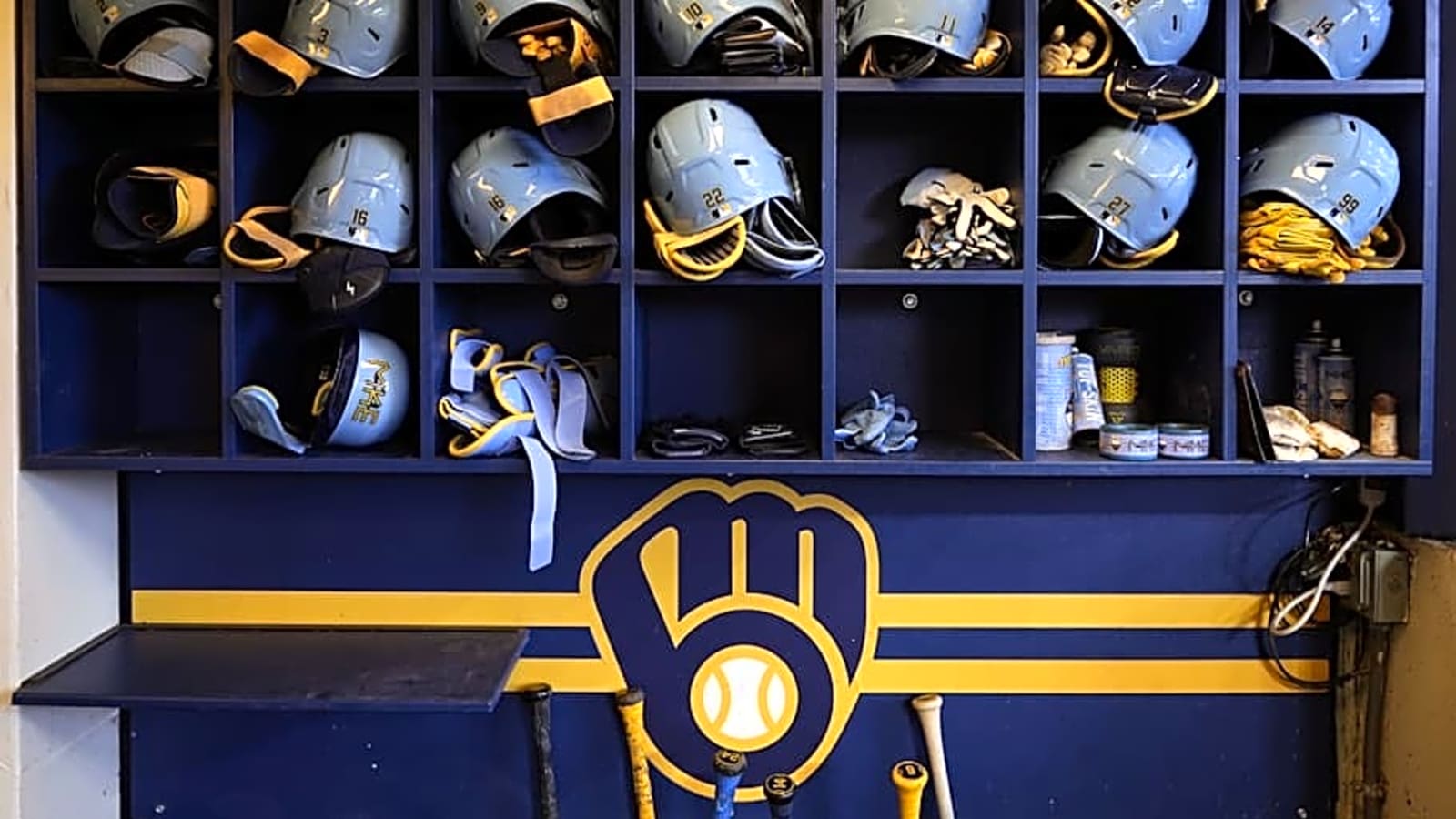 Brewers World Series? Jeff Passan Thinks Milwaukee Is 1 Piece Away