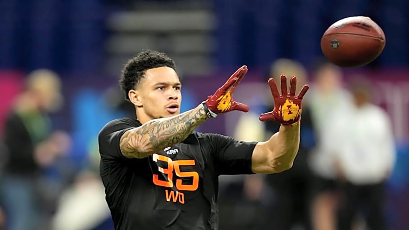 Anonymous Coach Sends Confident Message on Texans Rookie