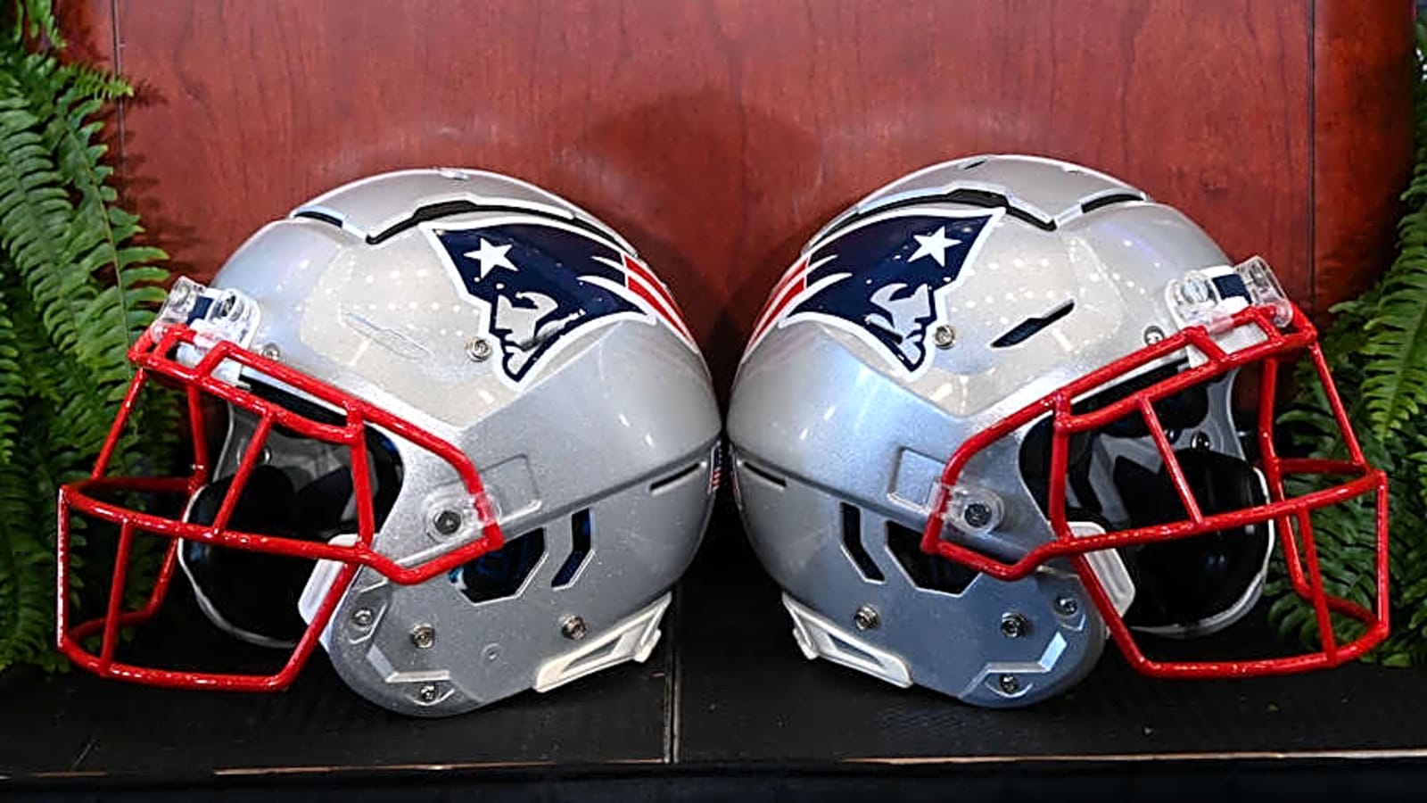 Patriots Linked to QB Trade With Lowly AFC Team