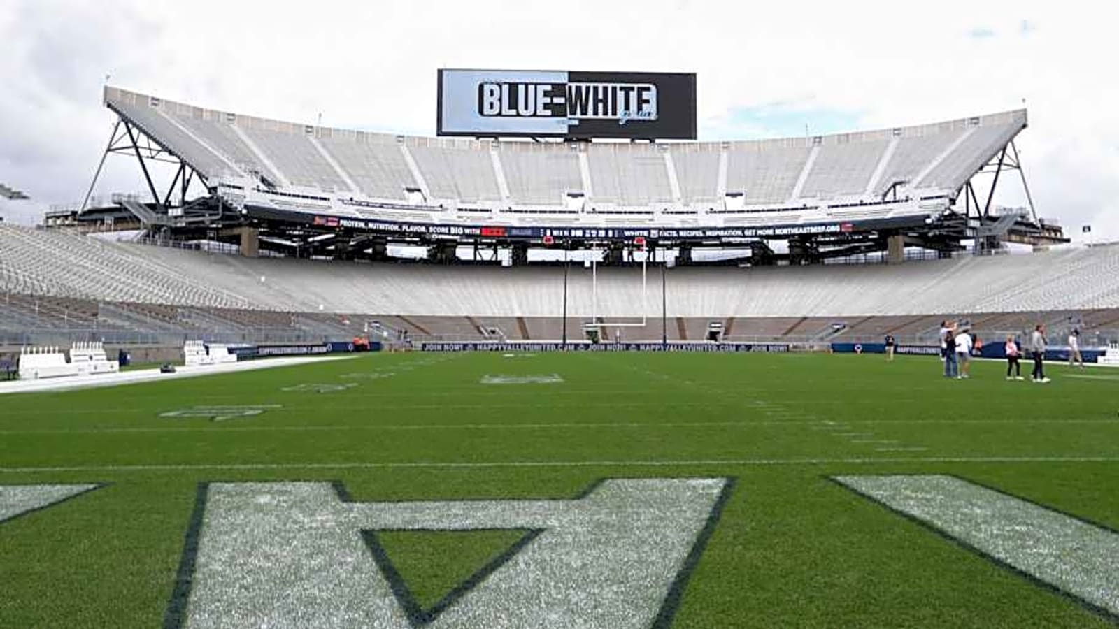 Penn State QB Commits Peyton Falzone, Troy Huhn Compete at Elite 11 Regional Camp