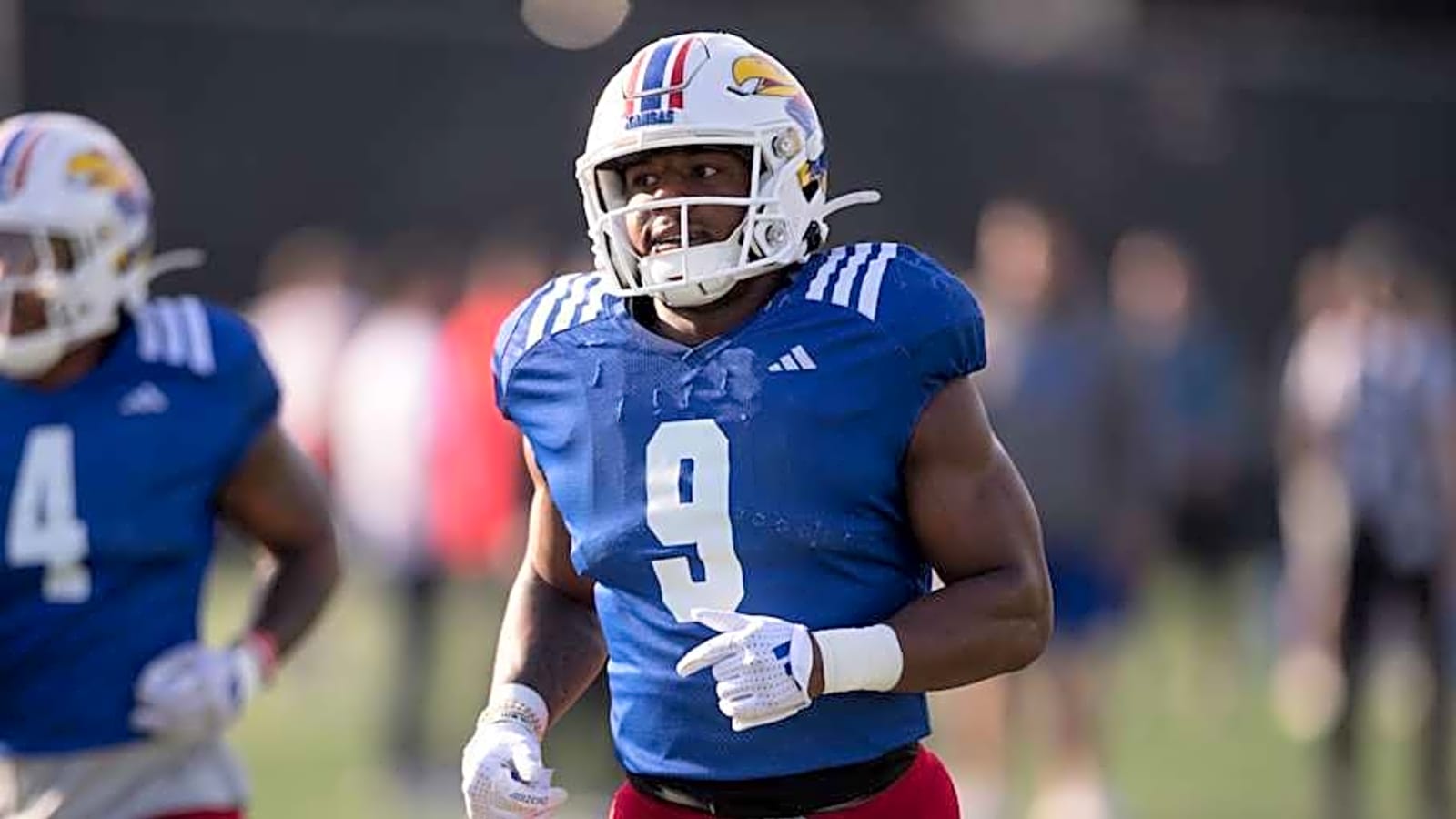 Kansas Running Back Looks Jacked in Jayhawks’ Training Camp
