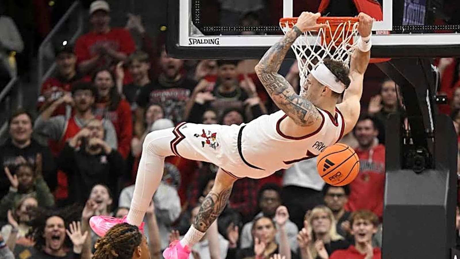 Offensive-Minded Louisville Rolls Past Jackson State