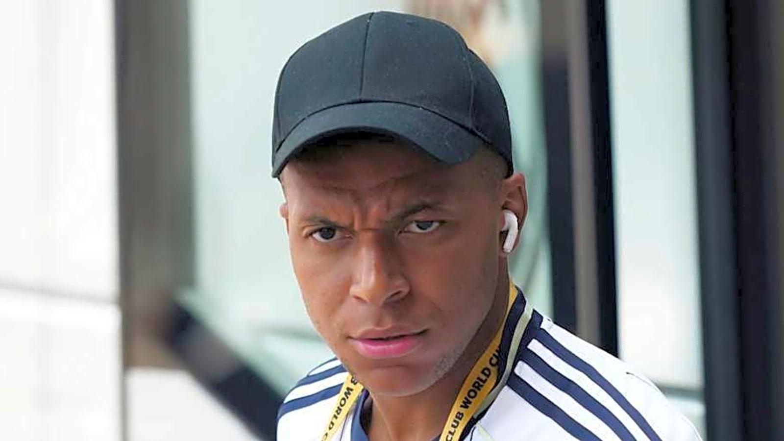 Ex-Player Convinced on the Champions League Outcome if Kylian Mbappe Stayed at PSG