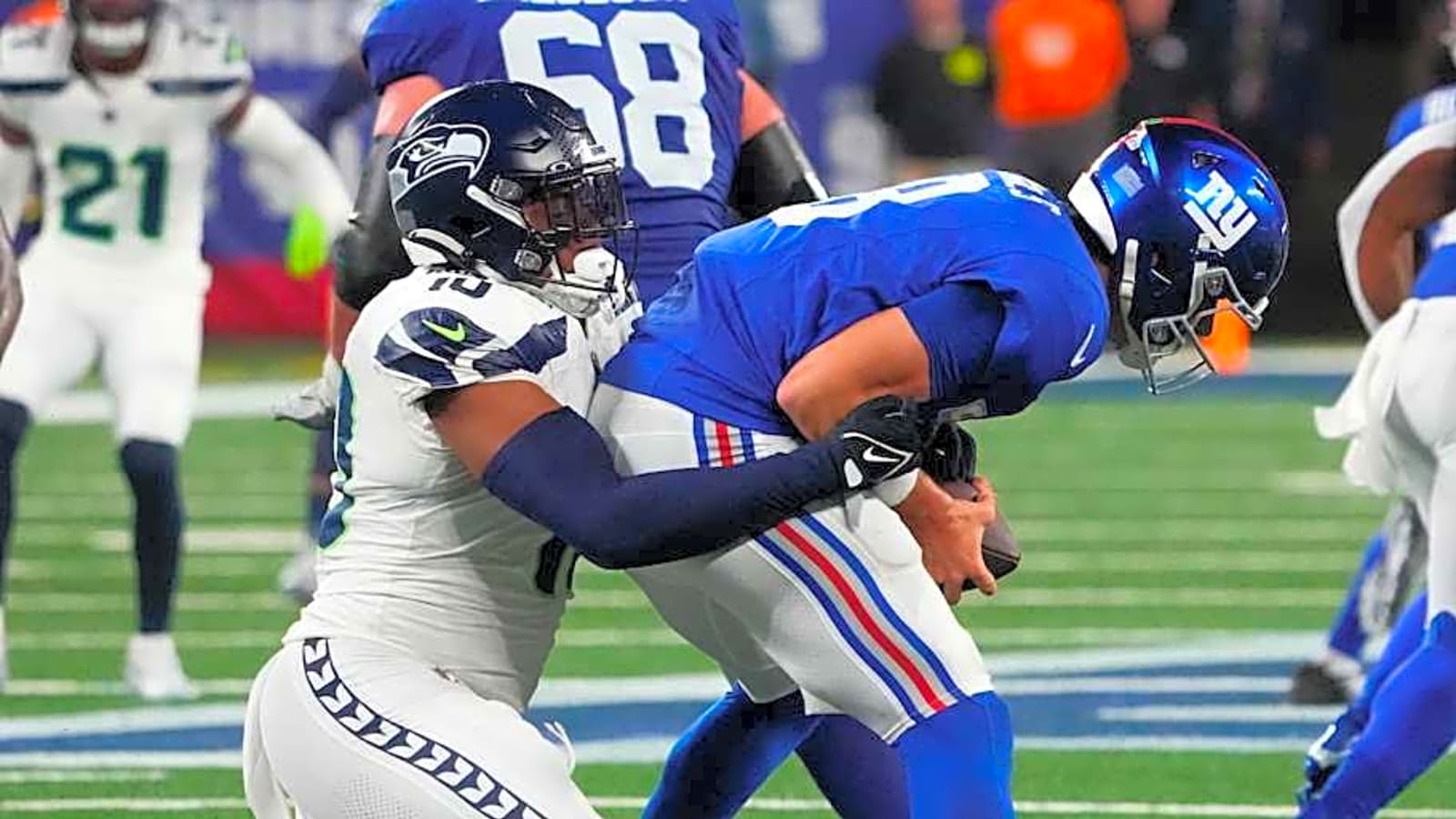 Seahawks’ veteran pass rusher takes next step in return to field