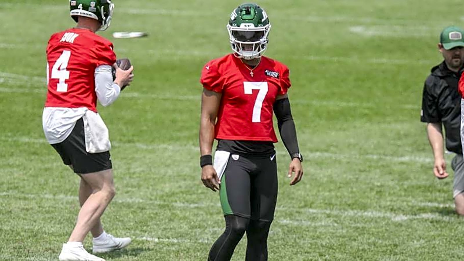 Bills QB Has Prediction For Jets QB Justin Fields