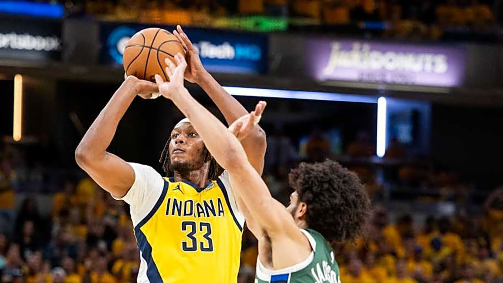 Bucks&#39; Myles Turner Shares Hilarious First Message With New Fans