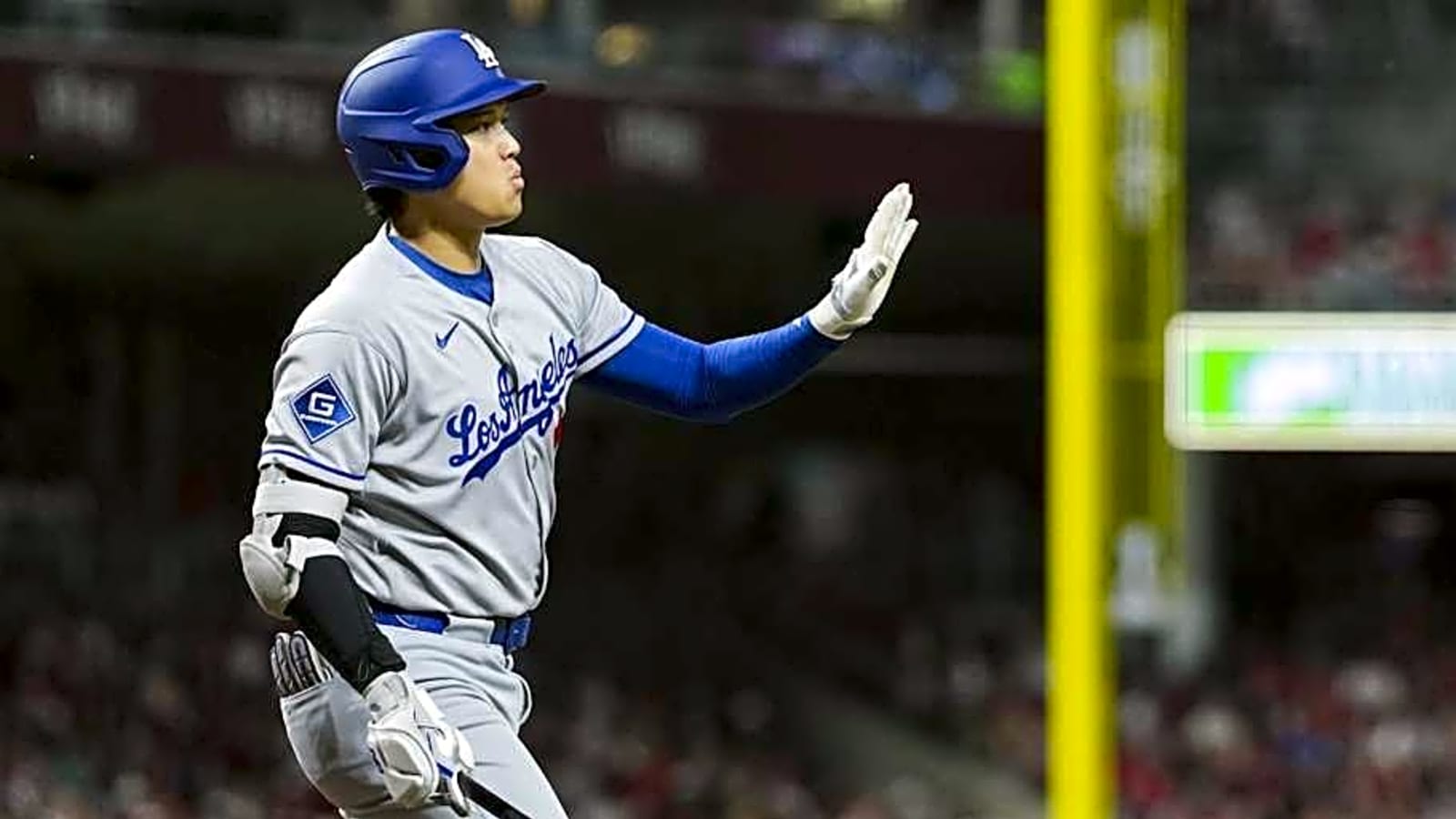 Shohei Ohtani Leaves Dodgers&#39; Game With Possible Injury