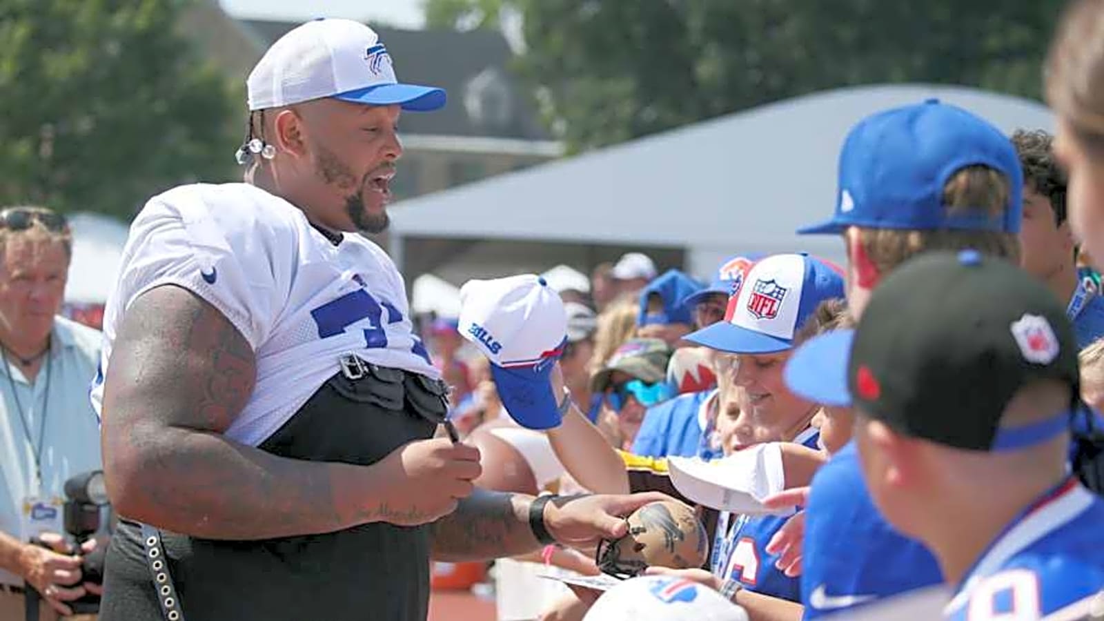 Buffalo Bills OL Dion Dawkins set to receive high honor from City of Buffalo