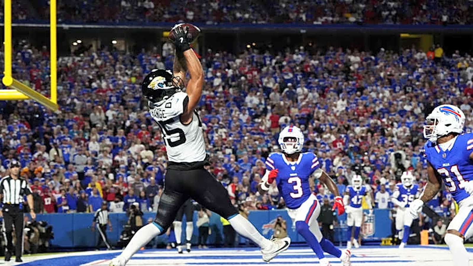 3 Questions on Jaguars TE Room