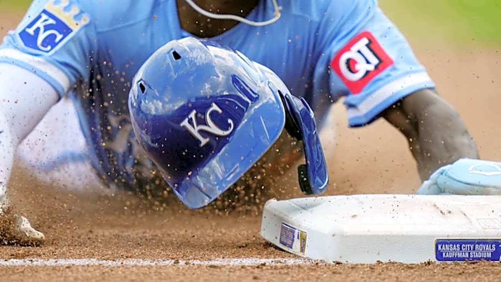 Royals Could Cut Ties With Former Rookie Of The Year After Disastrous Season