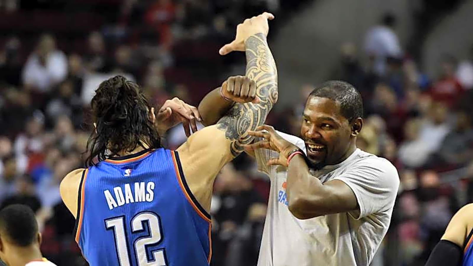 Kevin Durant&#39;s Familiarity with Several Houston Players and Coaches Helps Rockets