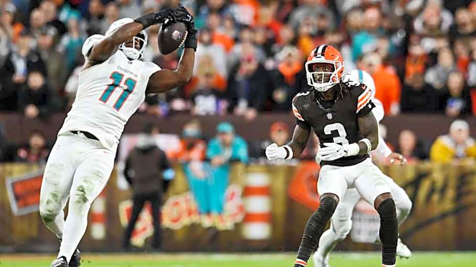 Ranking Dolphins Top 25 Players: Will Dodson Revitalize His Career?
