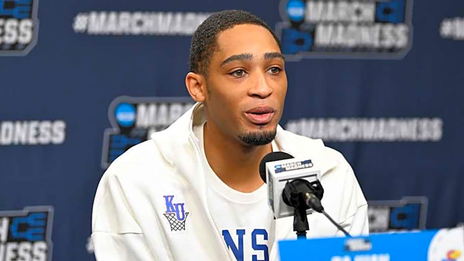 Kansas Point Guard Dajuan Harris Jr. Pens Farewell to Jayhawk Fans