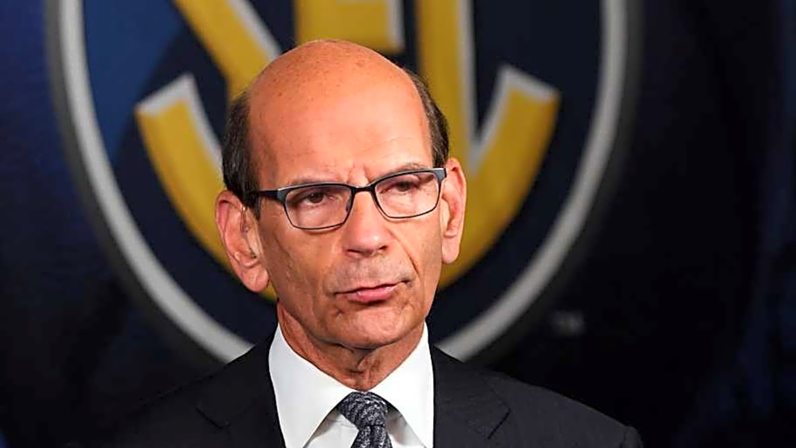 Paul Finebaum raises burning questions about collective bargaining in college football
