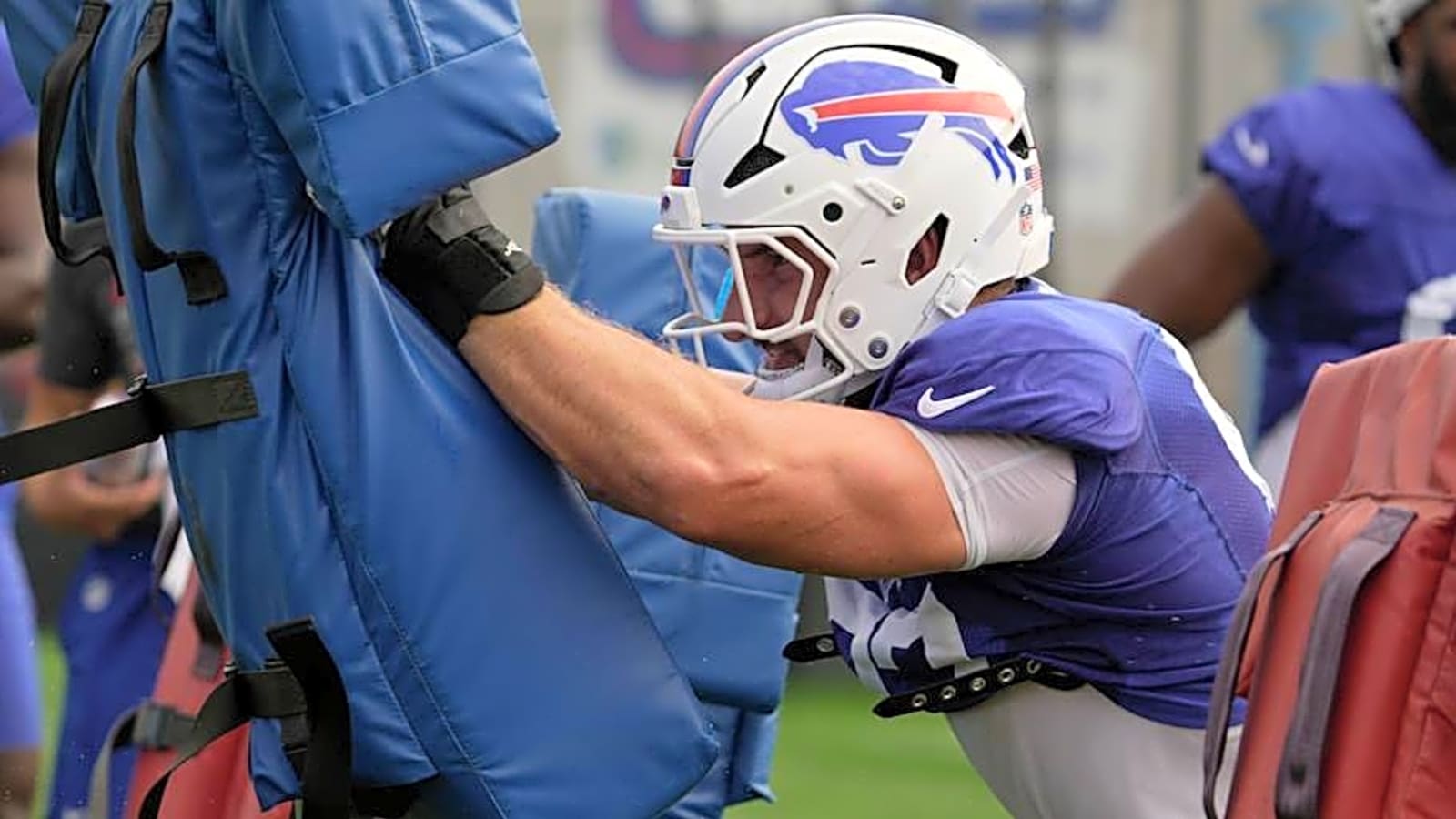 Bills excited by &#39;reenergized&#39; 5x Pro Bowl DE continuing &#39;good camp&#39; vs. Bears