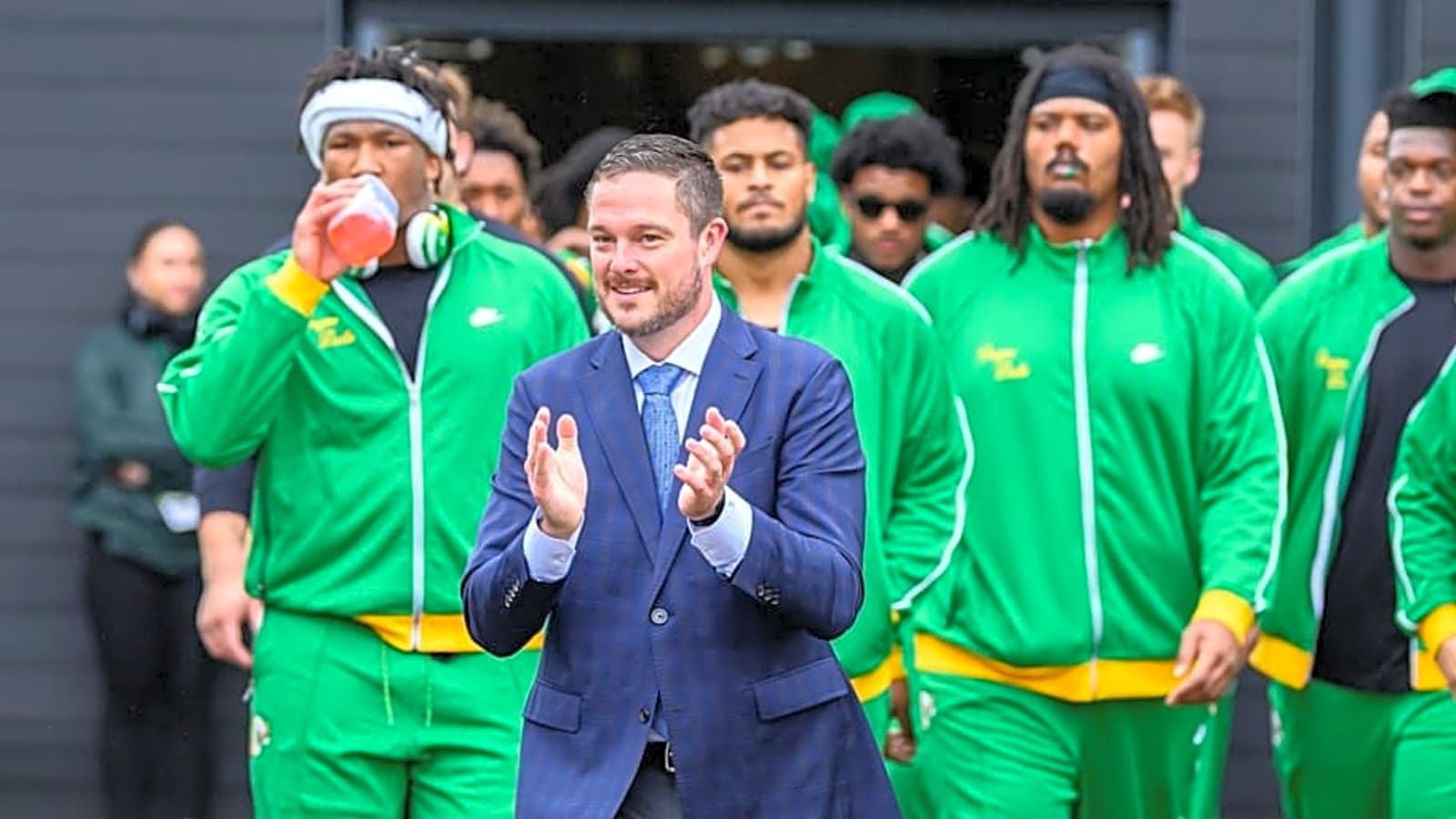 EXCLUSIVE: Oregon Ducks&#39; Dan Lanning ‘Real’ Recruiting Approach Shines With Authenticity