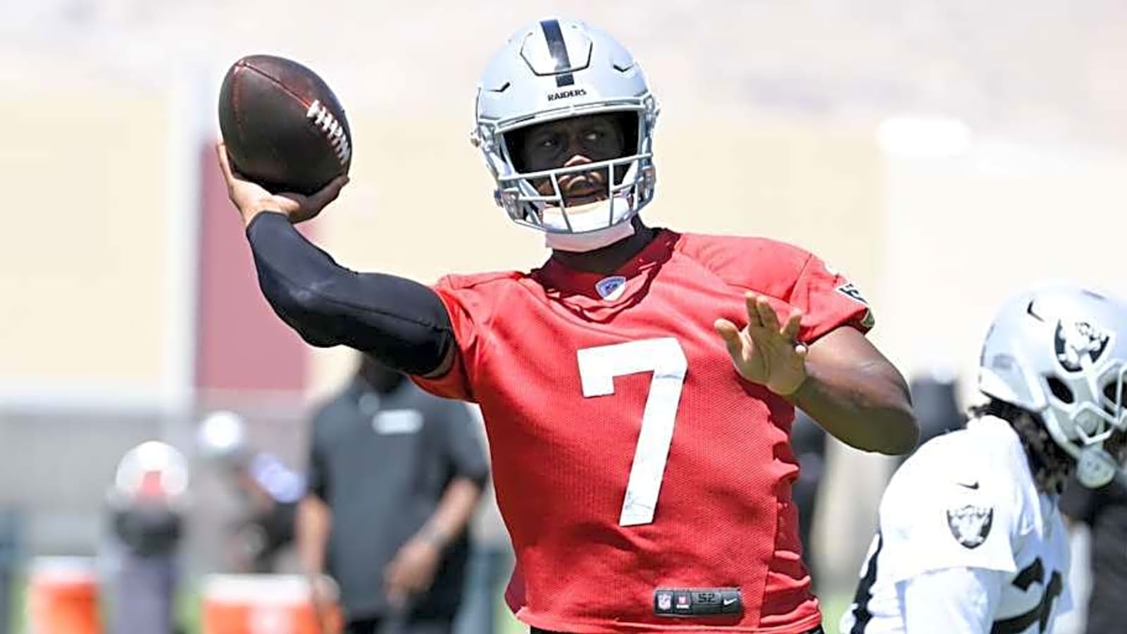 Will Raiders&#39; Geno Smith Overcome His Biggest Hurdle?