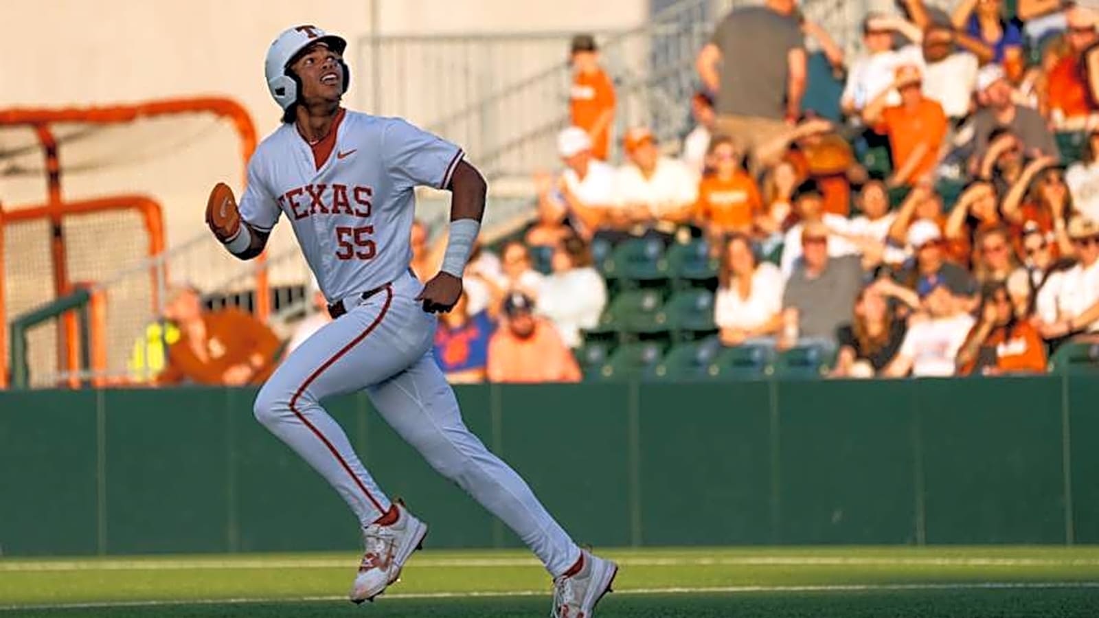 Texas Baseball Finishes Regular Season Inside D1Baseball Top Three
