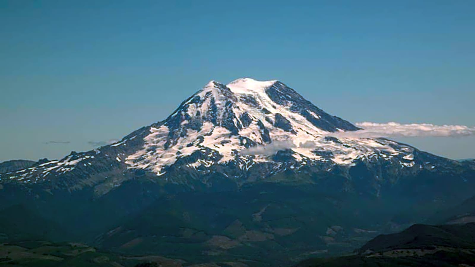 Hundreds of Miniature Earthquakes Rock Mt. Rainier
