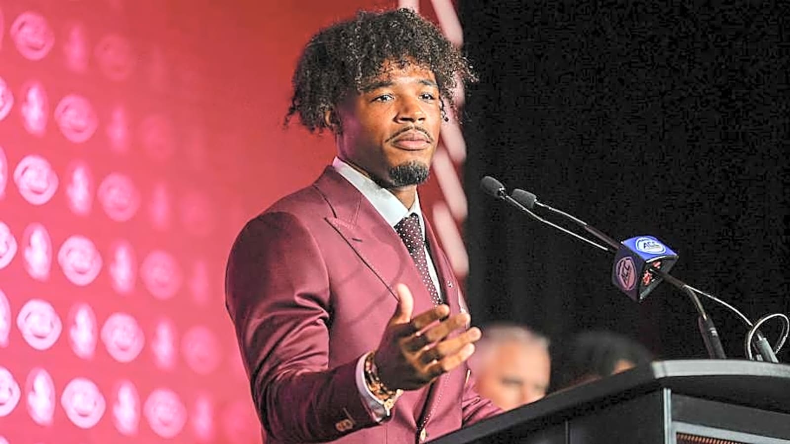 How much money is Thomas Castellanos getting to play for FSU?