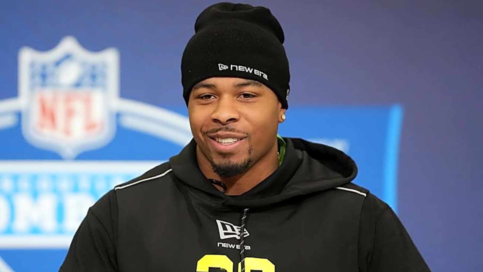 Cowboys Host LB Prospect With Deep Family Ties to Hated Rival