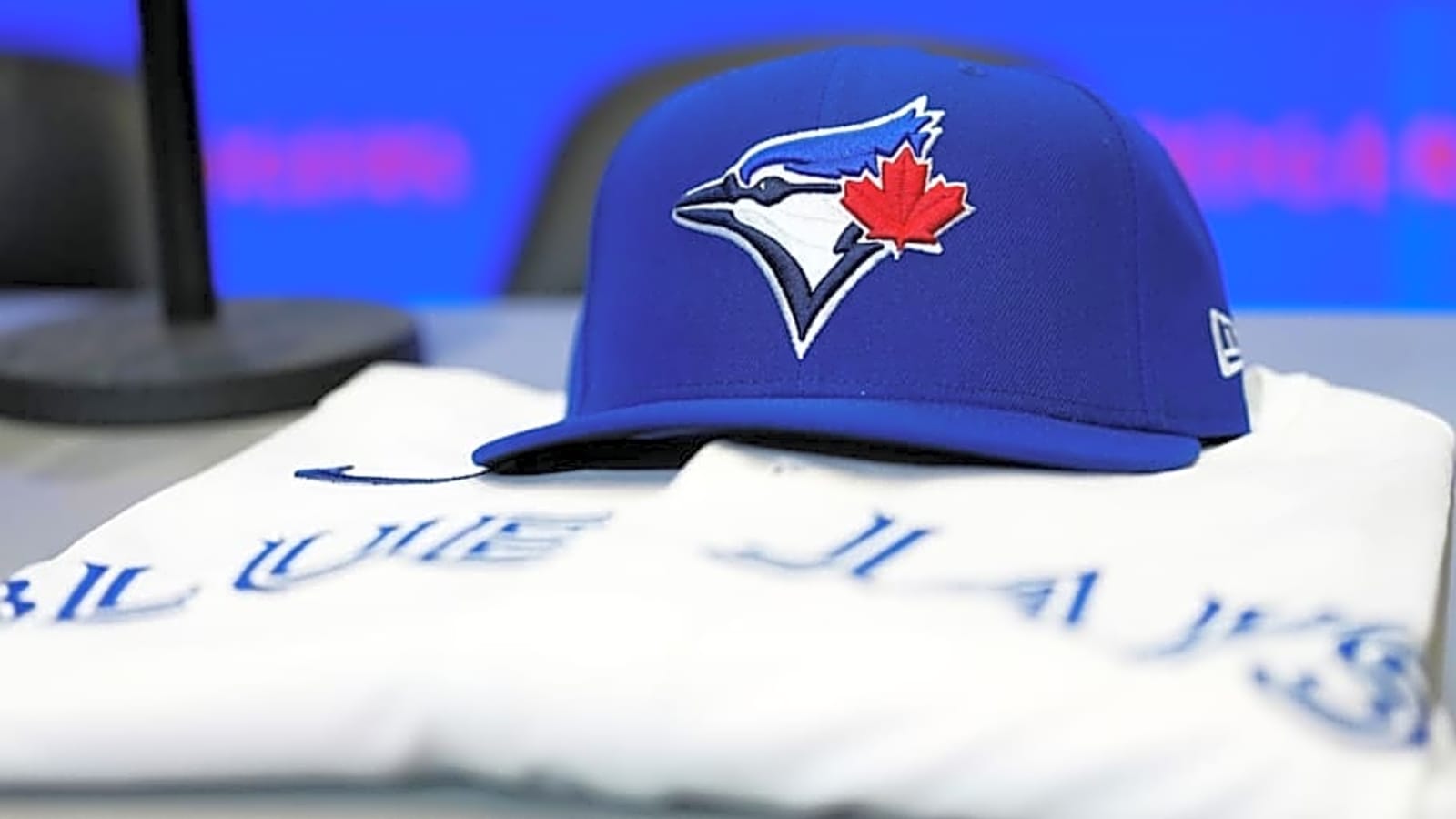 Cardinals Predicted to Trade Best Reliever to Blue Jays