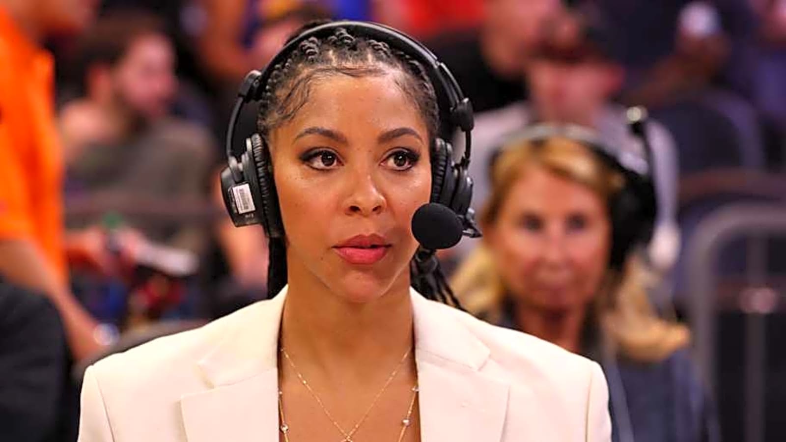 Candace Parker&#39;s Stance on Chicago Sky Coach Speaks Volumes