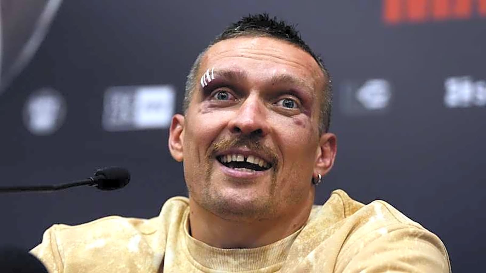 Viral Oleksandr Usyk Dance Footage Sparks Fake Injury Claims And Parker Team Response